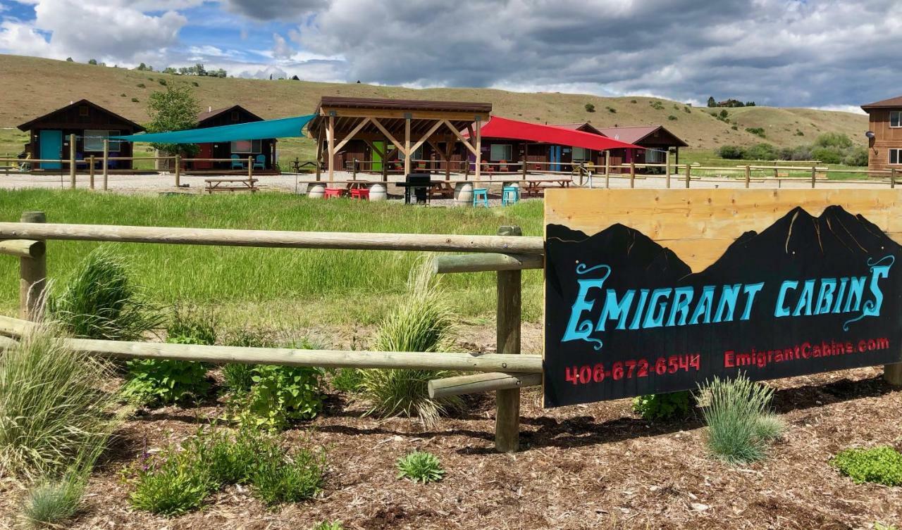 Emigrant Cabins Exterior foto